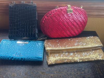 Asst purses