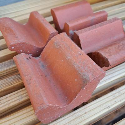 Copper Spittoon Planter & Terra Cotta Planter Risers (BD-SD)