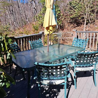 Glass & Green Outdoor Patio Table and Chairs Set (BD-SD)