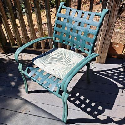 Glass & Green Outdoor Patio Table and Chairs Set (BD-SD)