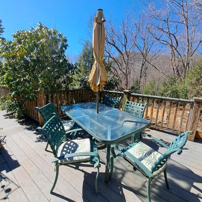 Glass & Green Outdoor Patio Table and Chairs Set (BD-SD)
