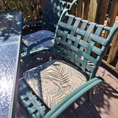 Glass & Green Outdoor Patio Table and Chairs Set (BD-SD)