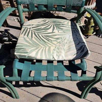 Glass & Green Outdoor Patio Table and Chairs Set (BD-SD)