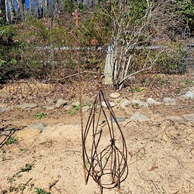 Group of Rusted Metal Garden Topiaries (BD-SD)