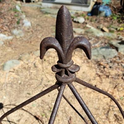 Group of Rusted Metal Garden Topiaries (BD-SD)