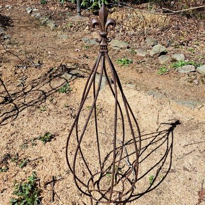 Group of Rusted Metal Garden Topiaries (BD-SD)