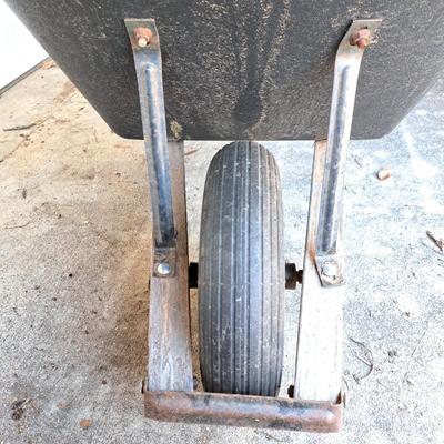 Gorilla Garden Dump Cart & True Temper Wheelbarrow (LD-SD)