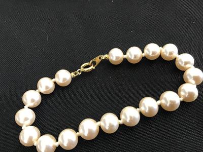 Pearl Type Bracelet