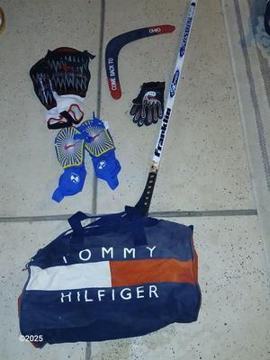 Hockey stick - Boomerang - and safty gear
