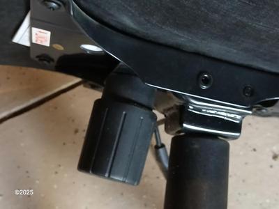 Adjustable office chair - plastic basket / bin