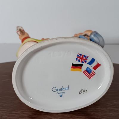 LOT 47D: Goebel Hummel Auf Wiedersehen Airlift Memorial Set & We Congratulate Figurine