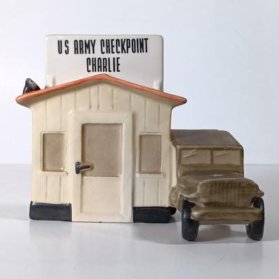 LOT 48D: Goebel Hummel Checkpoint Charlie Set
