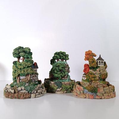 LOT 56D: Franklin Mint Violet L. Schwenig Miniature Cottages