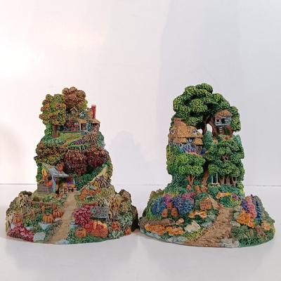 LOT 56D: Franklin Mint Violet L. Schwenig Miniature Cottages