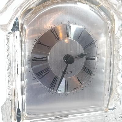 LOT 59D: West German Crystal Clock, Anna Hütte Crystal Basket & Bradford Exchange Sophisticats 'Sparkle' Cat Figurine