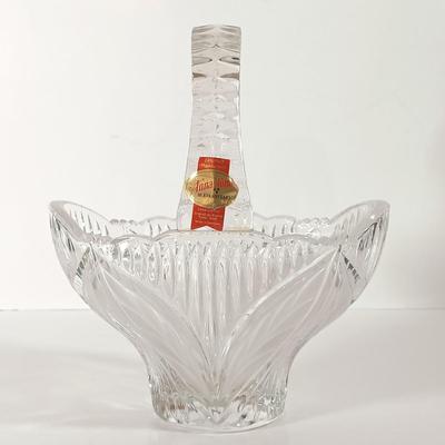 LOT 59D: West German Crystal Clock, Anna Hütte Crystal Basket & Bradford Exchange Sophisticats 'Sparkle' Cat Figurine