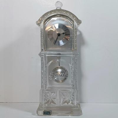 LOT 59D: West German Crystal Clock, Anna Hütte Crystal Basket & Bradford Exchange Sophisticats 'Sparkle' Cat Figurine