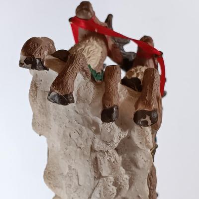 LOT 63D: Vintage Jaimy Santa Sleigh, Franklin Mint Father Christmas & Nutcrackers