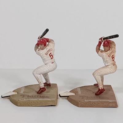 LOT 66B: The Danbury Mint Mike Schmidt Figurine w/ MLBPA Mini Phillies Figurines