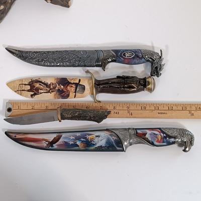 LOT 132B: Set of (3) Collectible Knives w/ John Wayne Knife Wall Art