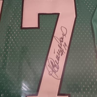 LOT 134B: Autographed Philadelphia Eagles Harold Carmichael Jersey