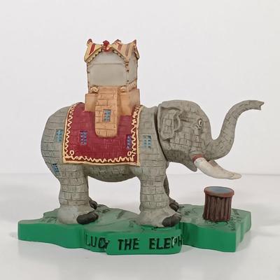 LOT 145B: Collection of Bobble Heads with Green Glass Lenape State Bank