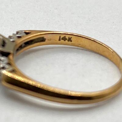 LOT 163J: 14K Gold Diamond Engagement Ring - Size 8 - 3.1 gtw