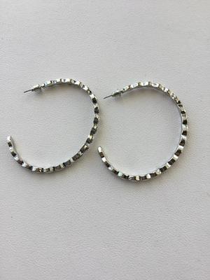 Beautiful silver tone hoop earrings