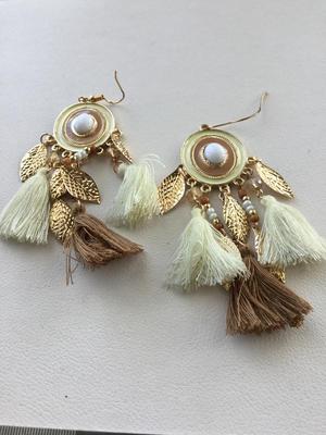 Beautiful boho dangle fashion earrings