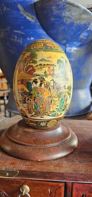 Ceramic Geisha egg Gold Trim porcelain