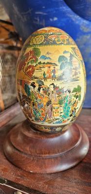 Ceramic Geisha egg Gold Trim porcelain