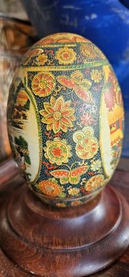 Ceramic Geisha egg Gold Trim porcelain