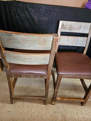 Counter-Height Diningroom table with six chairs