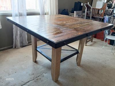 Counter-Height Diningroom table with six chairs