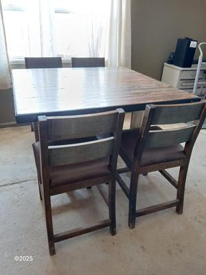 Counter-Height Diningroom table with six chairs