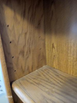 Wooden bookshelf - Oak - "whitewashed" grey with adjustable shelves (3 of 3)