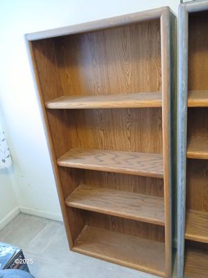 Wooden bookshelf - Oak - "whitewashed" grey with adjustable shelves (3 of 3)