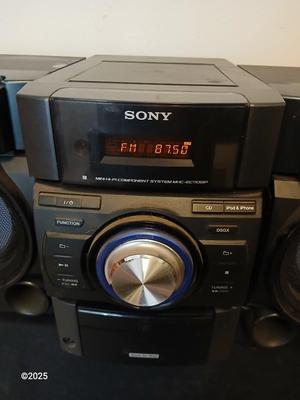 Sony stereo system model HCD-ECT091P with remote control and external antenna Sony speakers