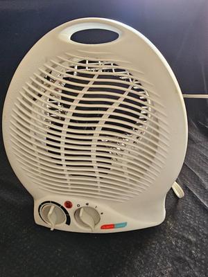 Small Comfort Zone clip-on fan and small fan heater