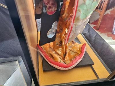 Vintage Japanese Dojyoji Temple Geisha doll in glass case