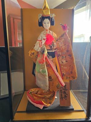 Vintage Japanese Dojyoji Temple Geisha doll in glass case