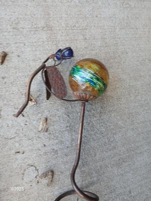 Solar yard art - garden art - dragonfly with a dragonfly wall pocket
