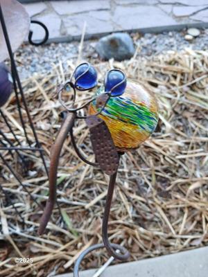 Solar yard art - garden art - dragonfly with a dragonfly wall pocket