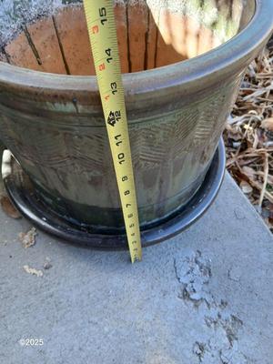 Green glazed ceramic planter / flowerpot with basin