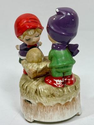 Vintage Baby Jesus & Children Mary and Joseph Figurine Music Box Shell