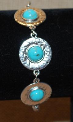 Crackled Turquoise Style Silver Tone Disks Bracelet 6" Circumference