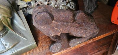 Antique Hubley Cast Iron Doorstop Bulldog Boxer dog cast iron 7 1/2"
