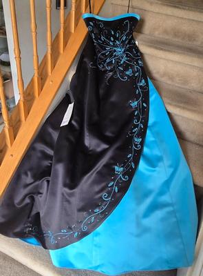 LOT 1B: Vintage Formal Gown; New with Tags