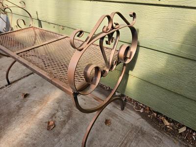 Metal decorative bench seat