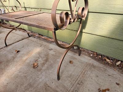 Metal decorative bench seat
